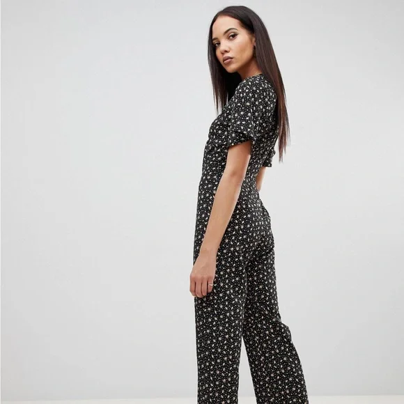 Asos Fashion Union Tall Tie Front Jumpsuit in Floral NWT - 4 Tall - Picture 2 of 9